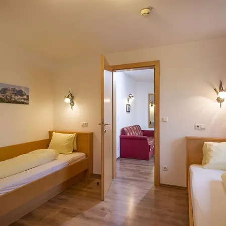 Appartementhaus Alpina 아파트